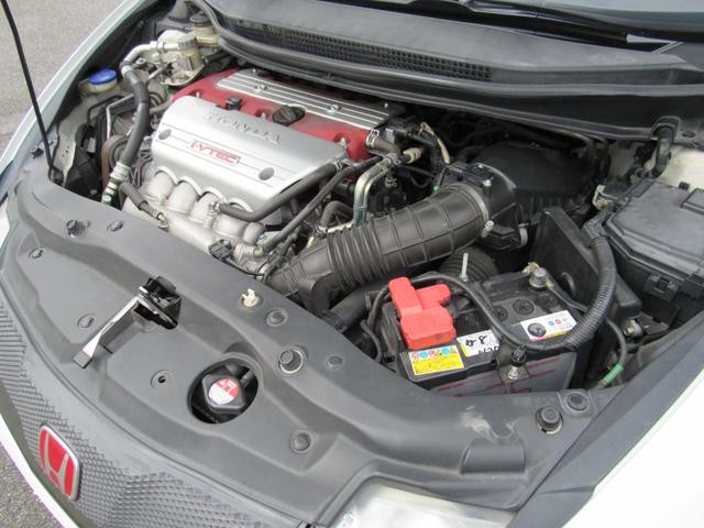 0560435A30261023W00117.jpg
