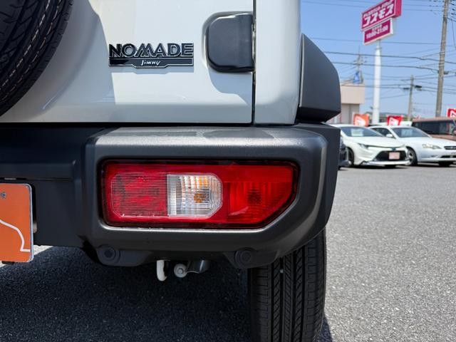 0561558A30260519W00117.jpg