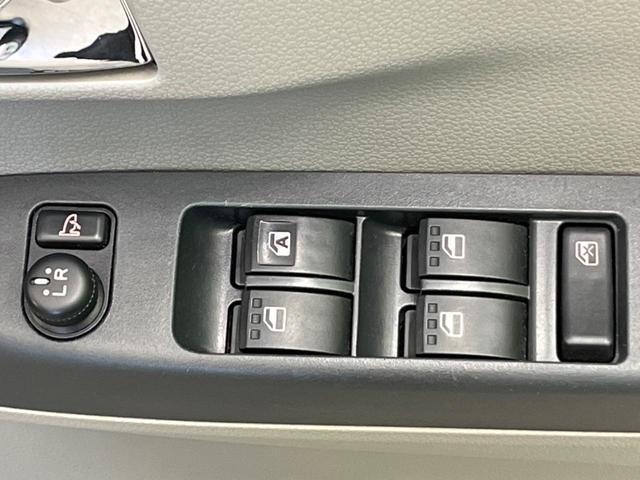 24625153_carP_l_4.jpg