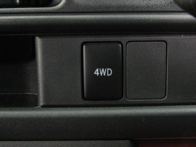 0701563A30251015W00115.jpg