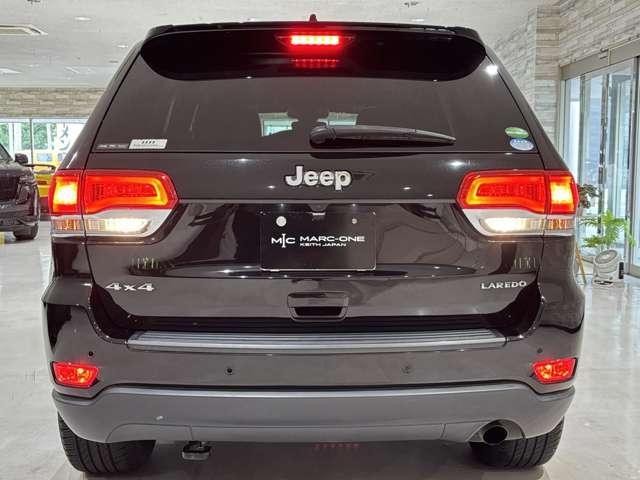 24742385_carP_l_19.jpg