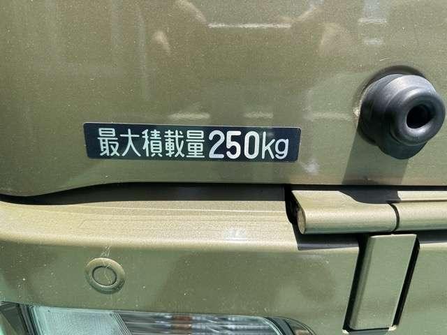 24540856_carP_l_2.jpg