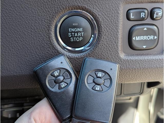 1001990A30261016W00105.jpg