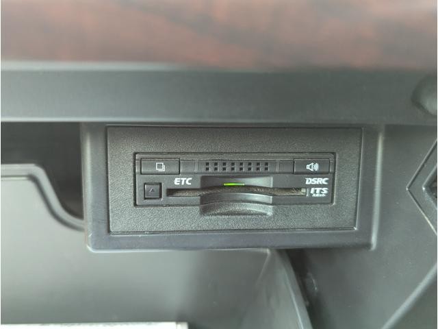1001990A30261016W00208.jpg