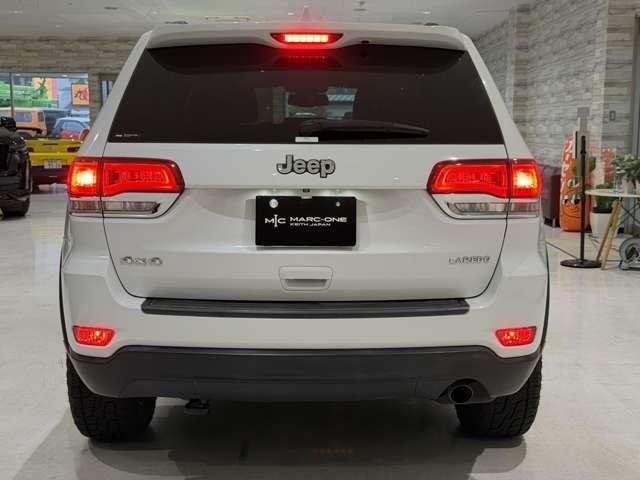 24803572_carP_l_3.jpg