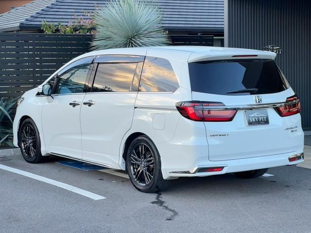 26578852_carP_l_17.jpg