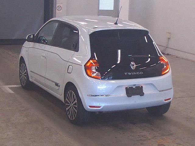 25193603_carP_l_10.jpg