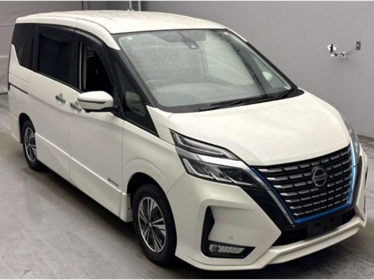2022 Nissan Serena Standard for sale in Kenya