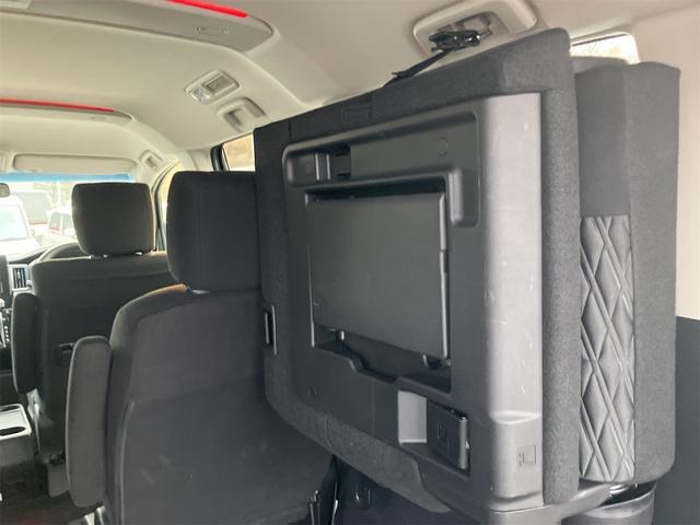 0303774A30260401W02410.jpg