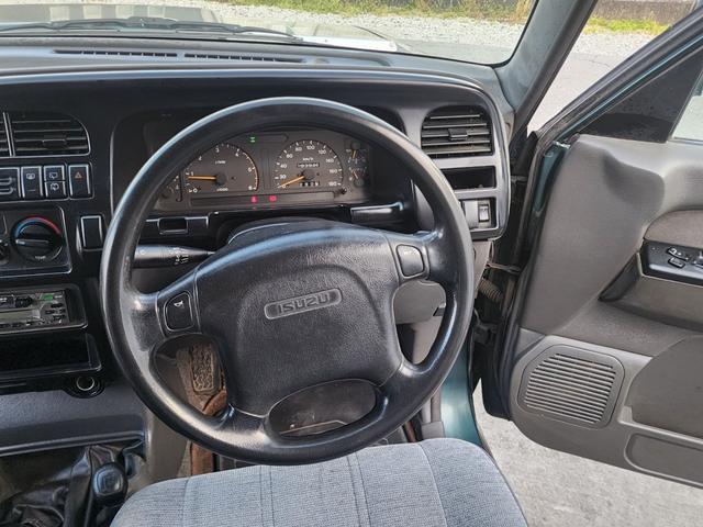 0403642A20260409W00215.jpg