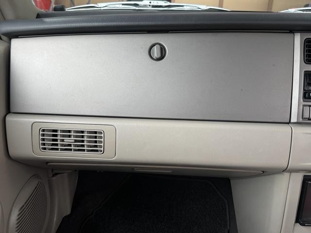 0208398A30260923W00318.jpg