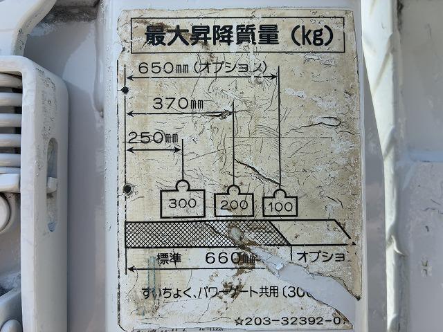 24050698_carP_l_18.jpg