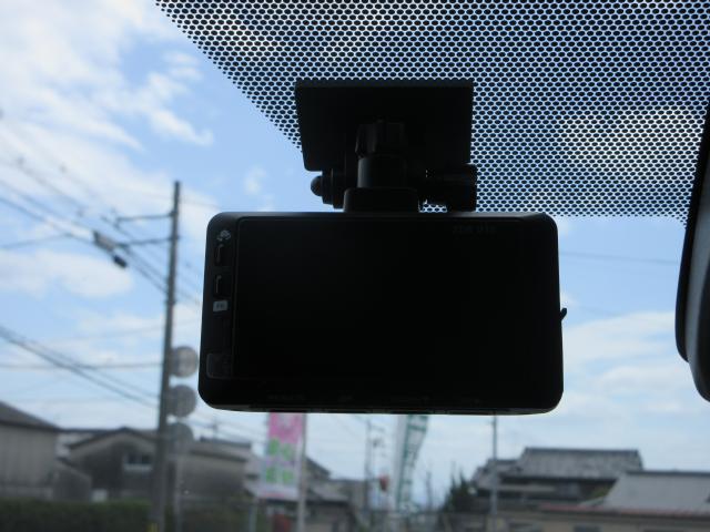 23454128_carP_l_11.jpg