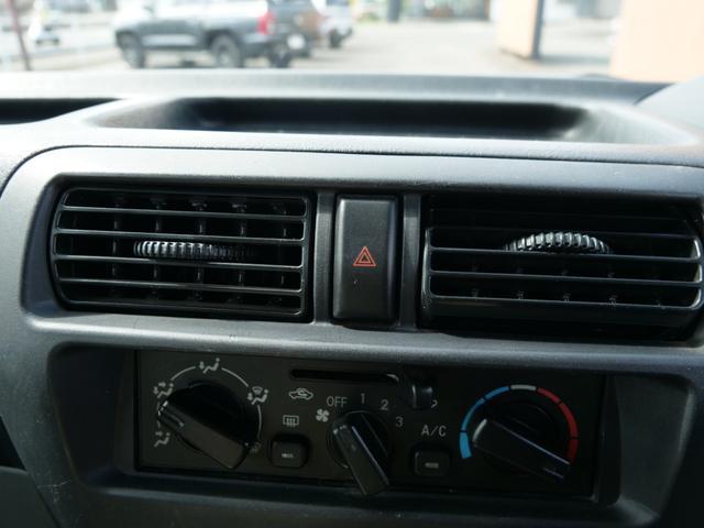0601496A30260319W00215.jpg