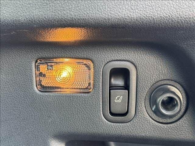 25671273_carP_l_20.jpg