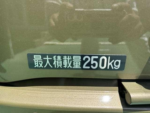 24074363_carP_l_2.jpg