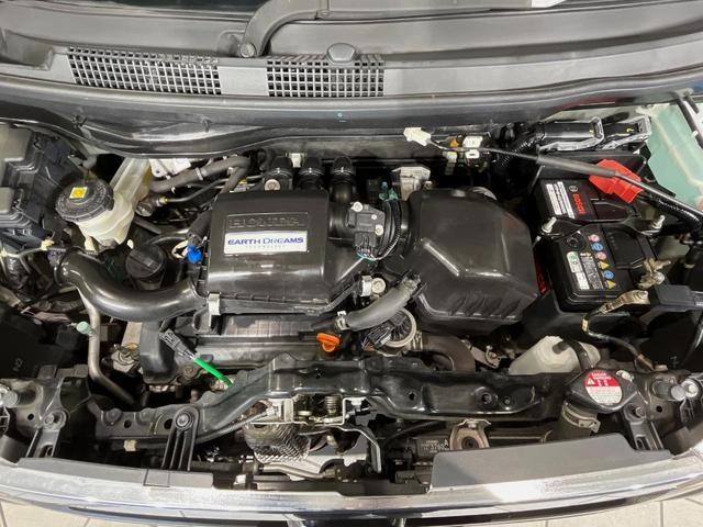 25076133_carP_l_12.jpg