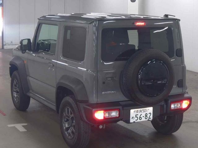 27094314_carP_l_3.jpg