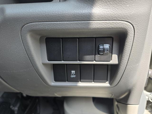 1000321A30260328W00118.jpg