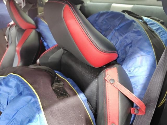 27091486_carP_l_4.jpg