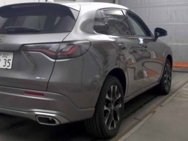 27093818_carP_l_4.jpg