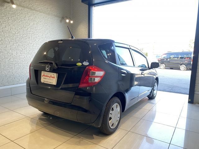 26925136_carP_l_3.jpg
