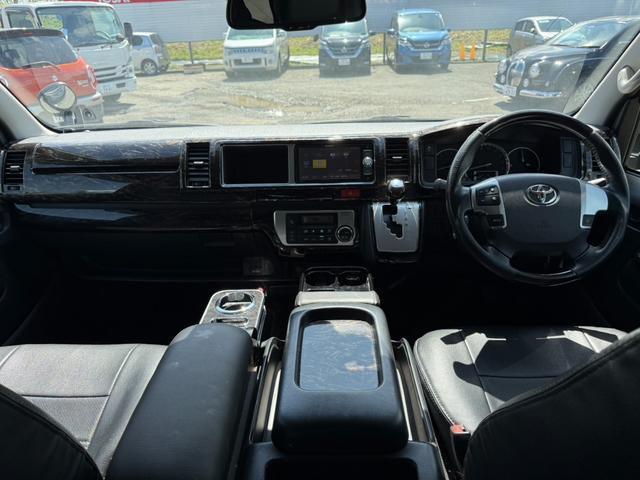23201865_carP_l_10.jpg