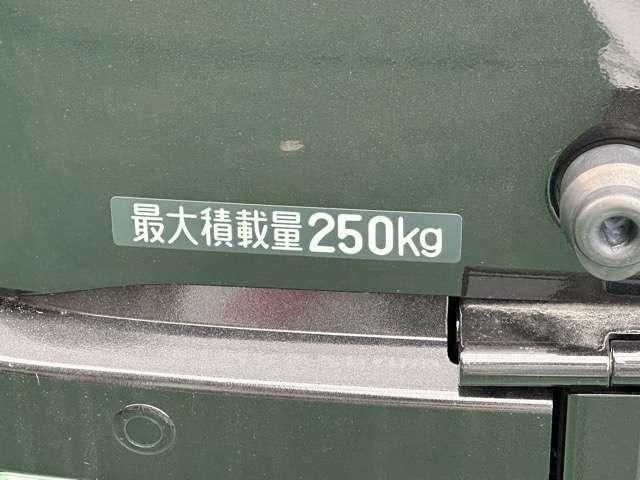 24695563_carP_l_2.jpg