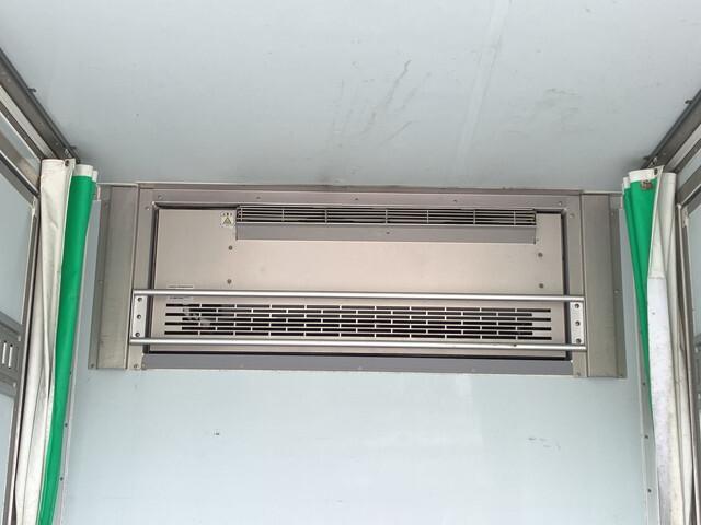 93907_17.jpg