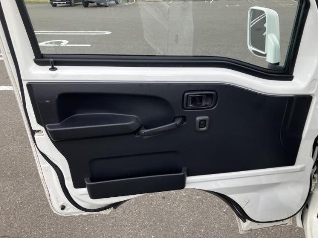 24649598_carP_l_17.jpg