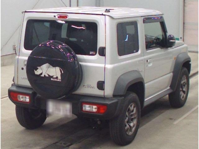 27189845_carP_l_3.jpg
