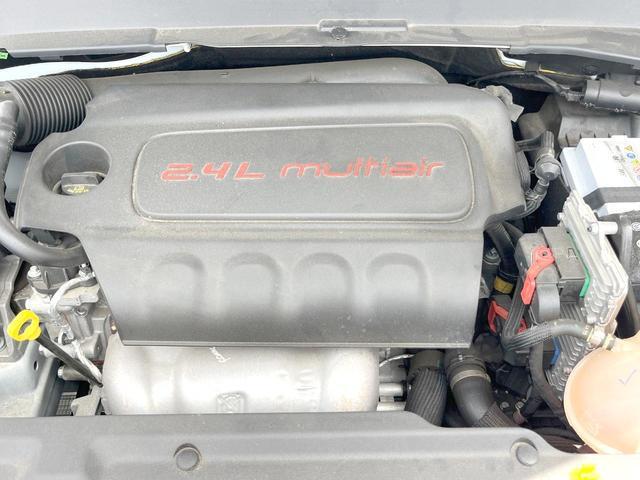 24520966_carP_l_18.jpg