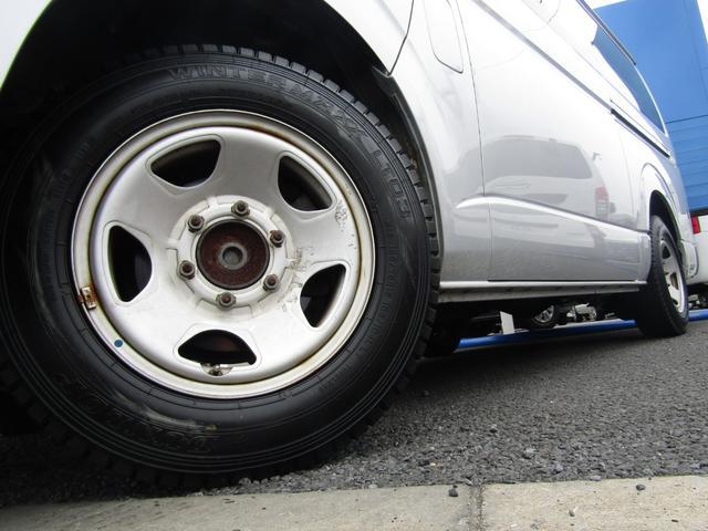 0505254A30251004W00715.jpg