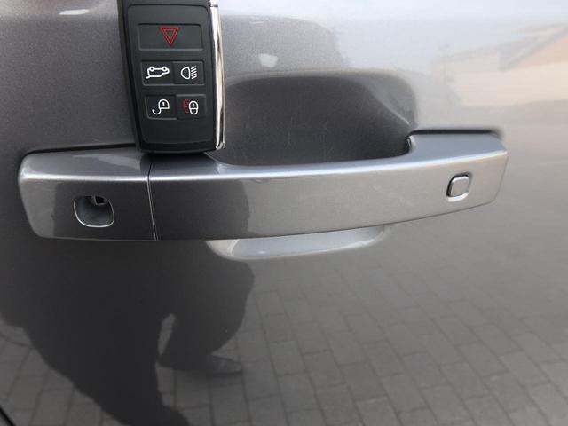 24521230_carP_l_8.jpg