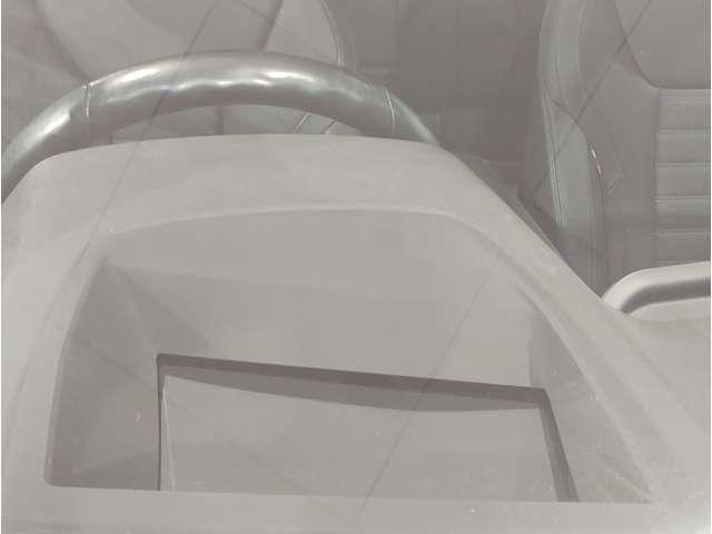 25807399_carP_l_7.jpg