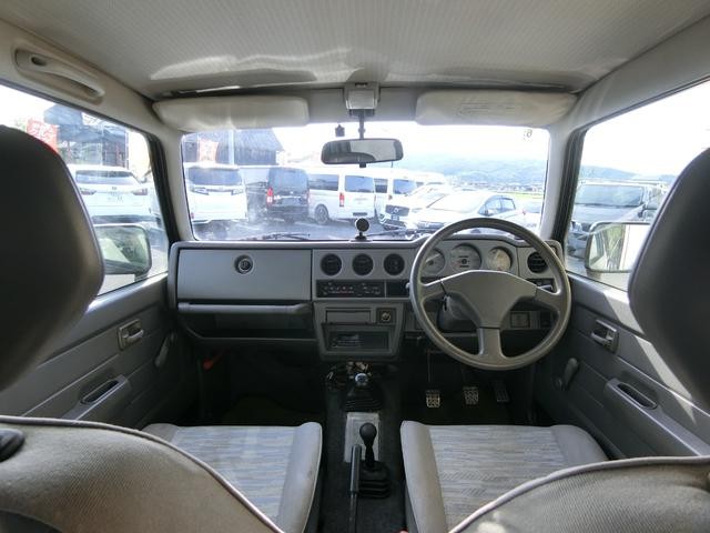 1001682A30260801W00202.jpg