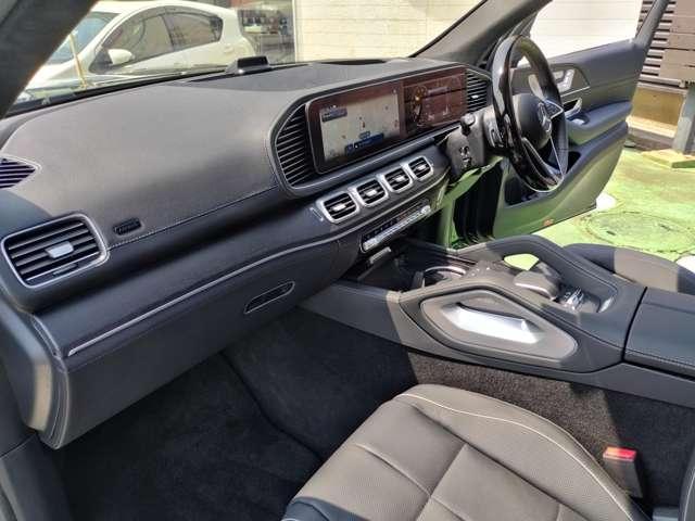 24901483_carP_l_7.jpg