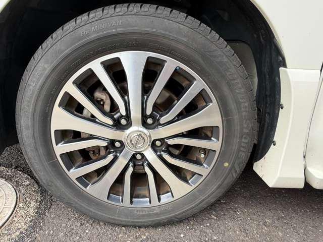 e30d0e89de9f4d50550bc9217ea10893.jpg