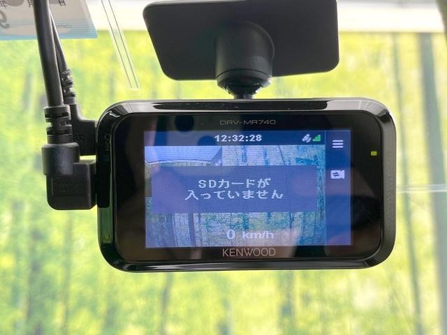 24581887_carP_l_10.jpg