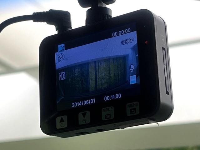 25829632_carP_l_14.jpg