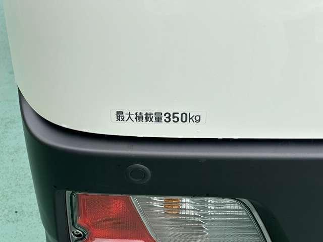 23902563_carP_l_2.jpg