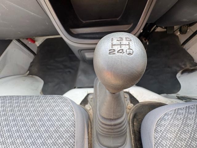25236365_carP_l_10.jpg