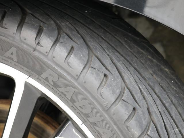 24044774_carP_l_8.jpg