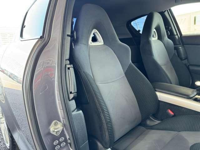 26018696_carP_l_5.jpg