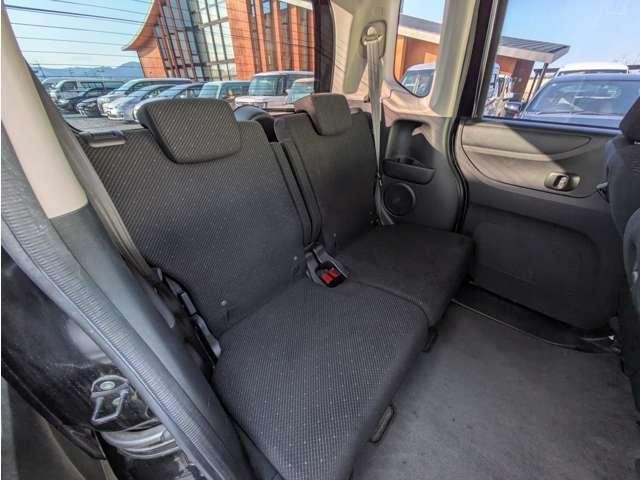 23129372_carP_l_7.jpg
