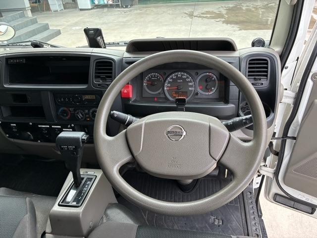 27219875_carP_l_5.jpg