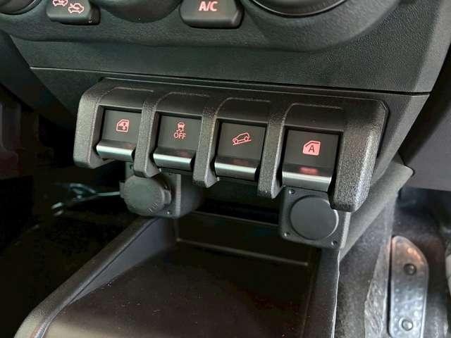25716856_carP_l_7.jpg