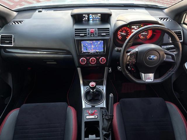 24089757_carP_l_3.jpg
