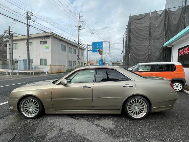 20037775_carP_l_4.jpg