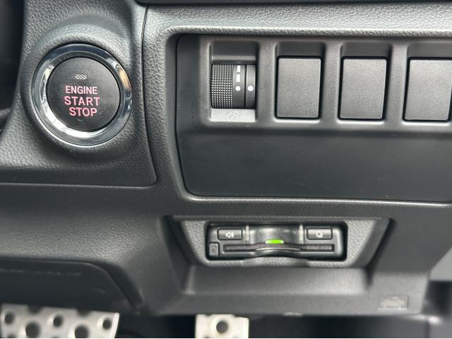 23629880_carP_l_2.jpg